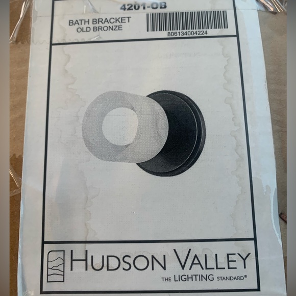 Unique Hudson Valley Centerport 4.5” Bathroom / vanity light / home / elegant - Picture 3 of 6